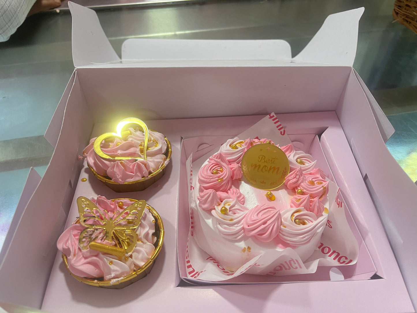 (Bento cale -Fruiy ) (muffins -chocolate) by Monginis