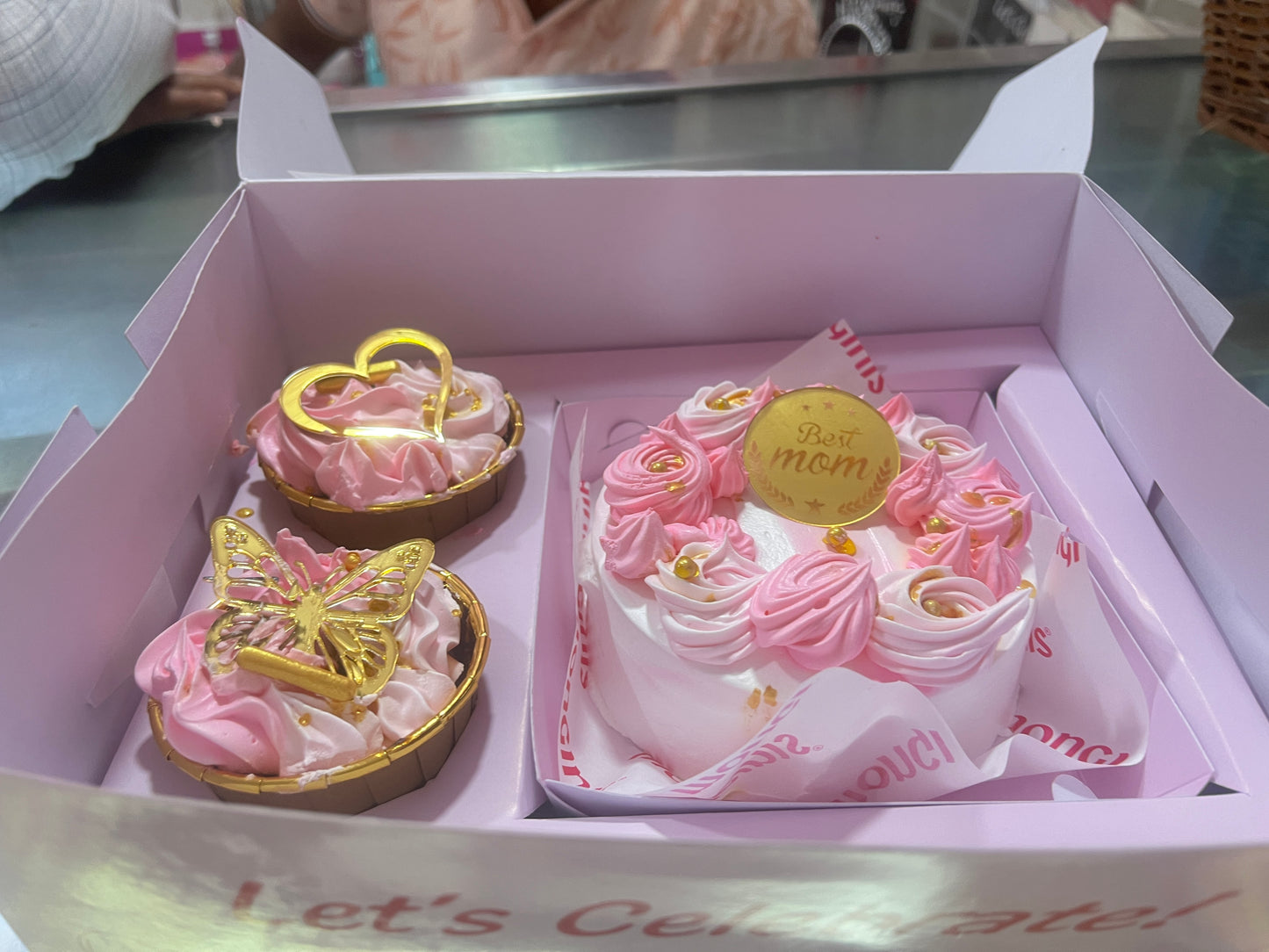 (Bento cale -Fruiy ) (muffins -chocolate) by Monginis